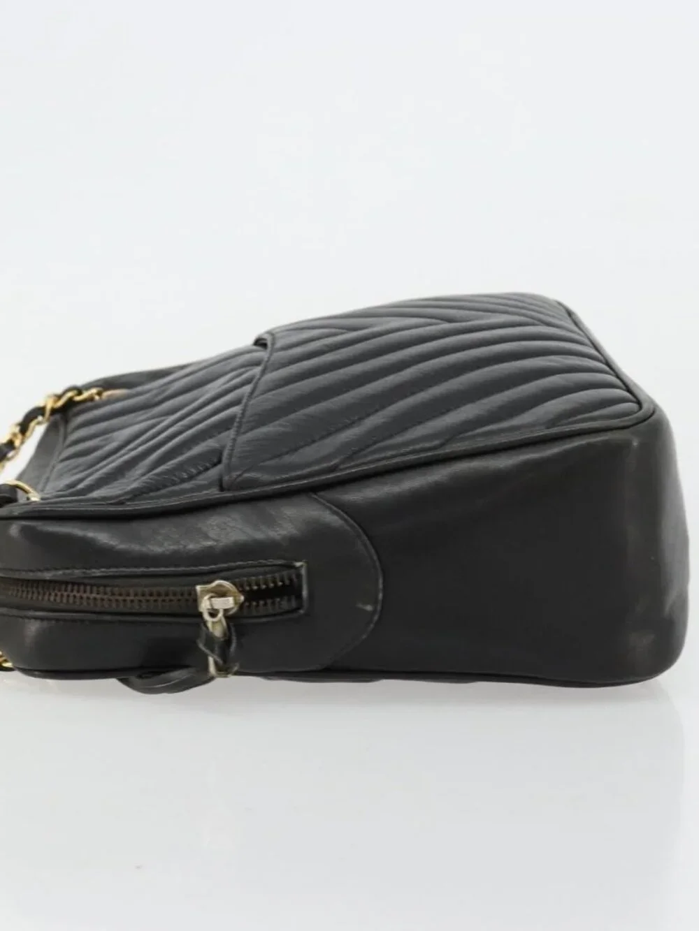 CHANEL V Stitch Chain Shoulder Bag Lamb Skin Black Gold CC Auth BA13037